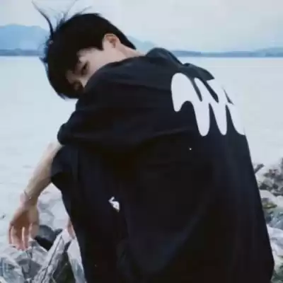 公奥婷